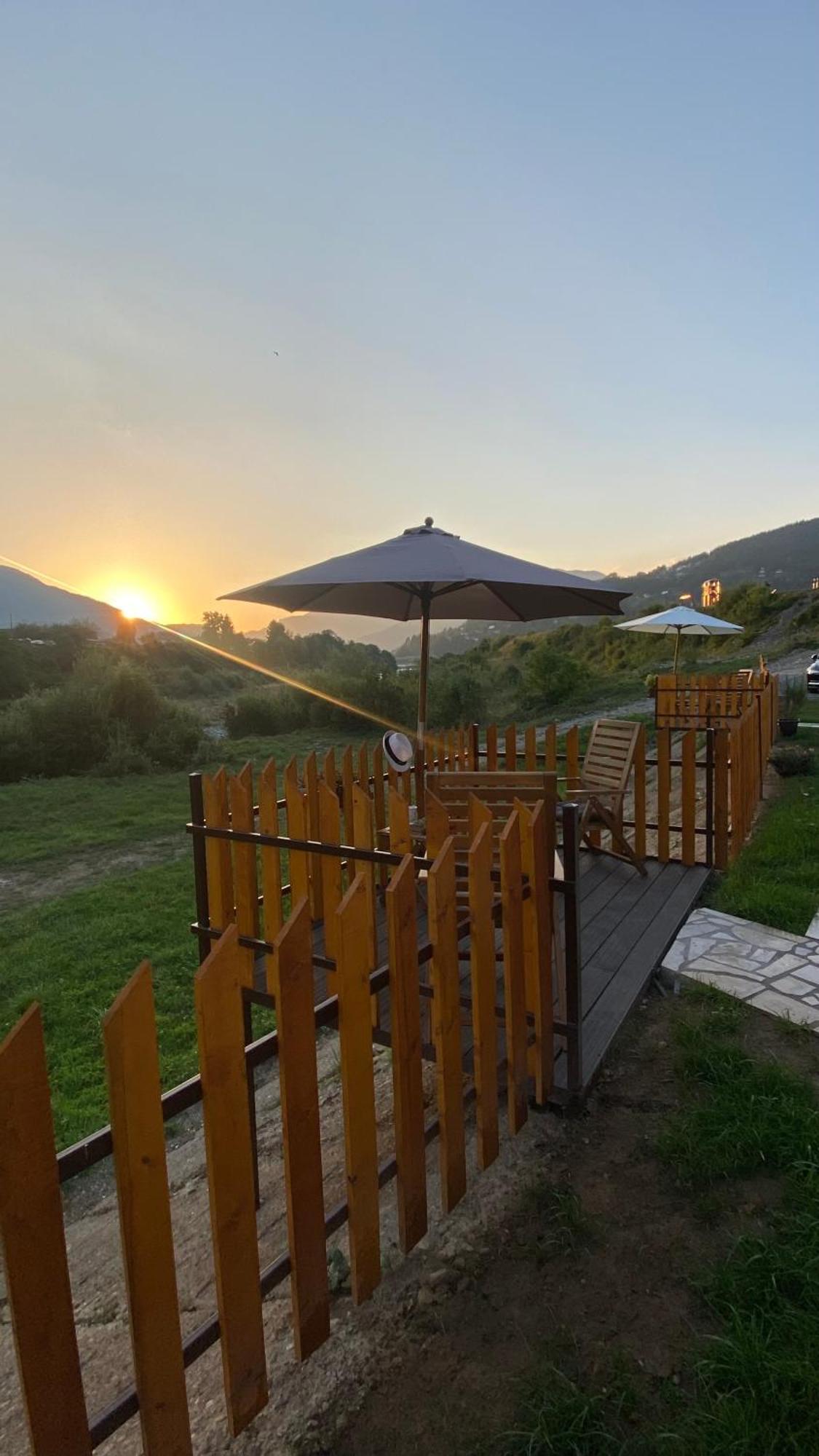 Waterfront Peace Villa Mojkovac Bagian luar foto