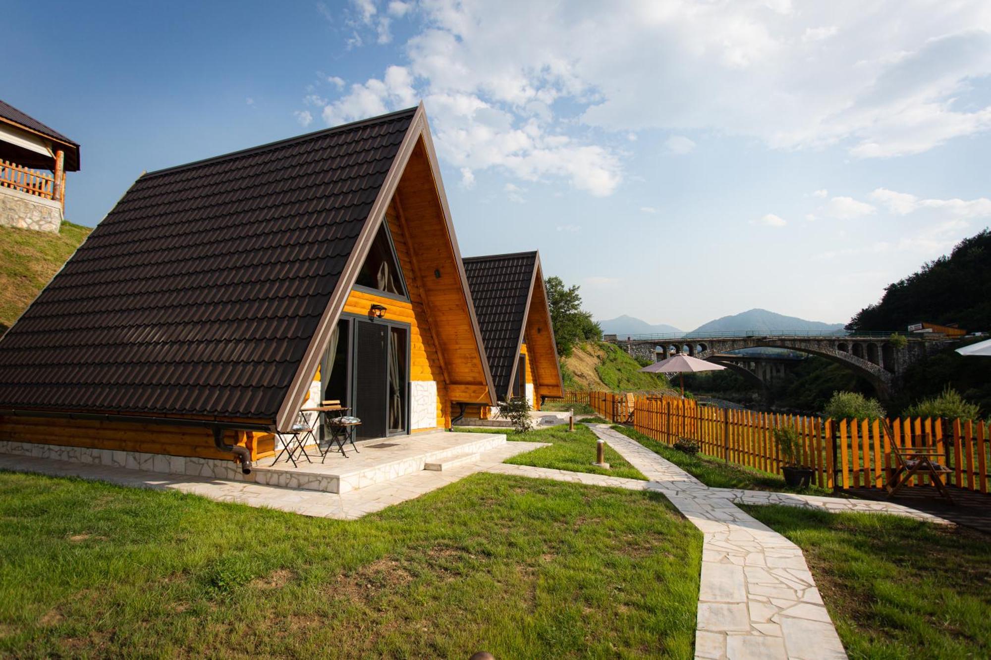 Waterfront Peace Villa Mojkovac Bagian luar foto